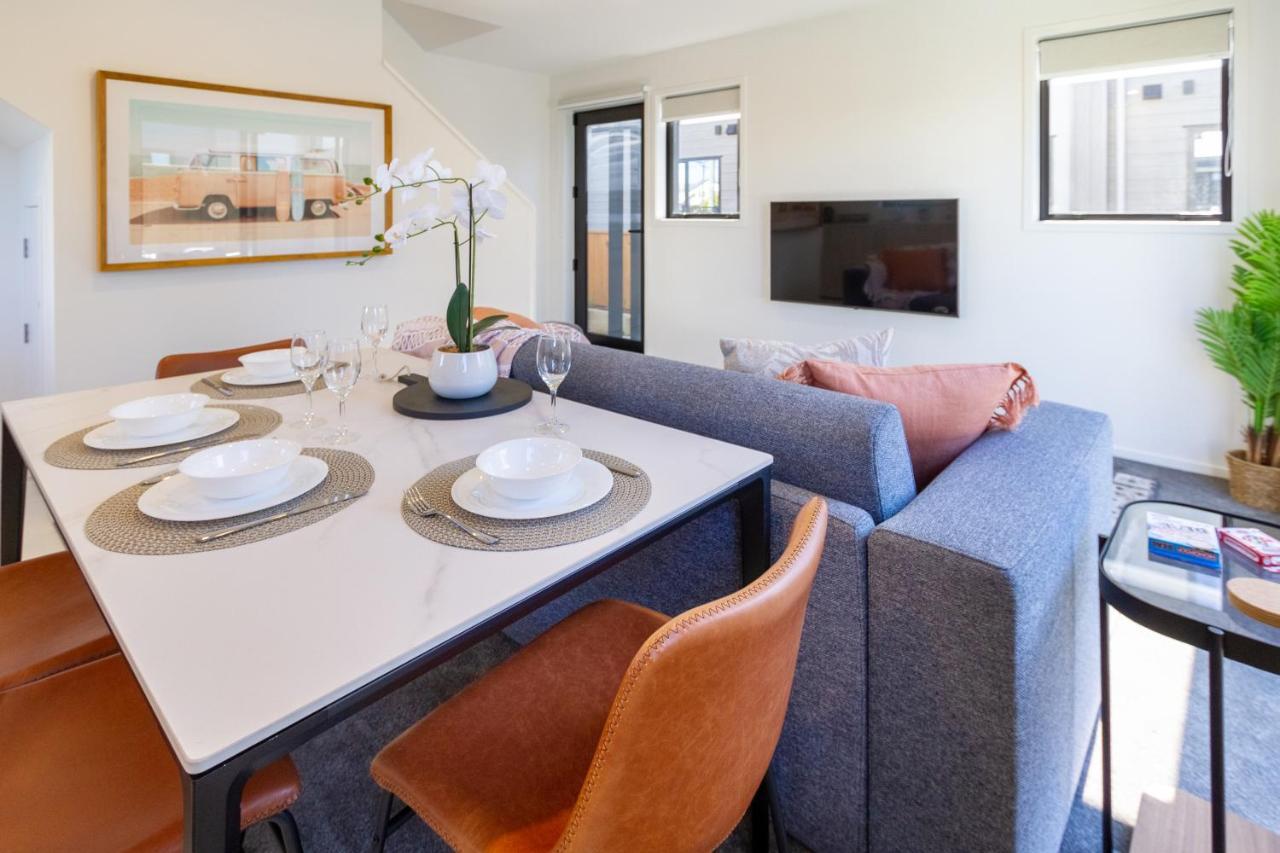 Beachside Bliss: 1 Bed 1 Bath Apartamento